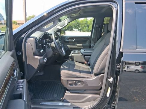 Used 2024 GMC Sierra 1500 Elevation AWD/4WD image 11
