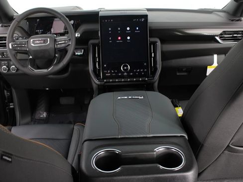 New 2026 GMC Yukon XL AT4 AWD/4WD image 11