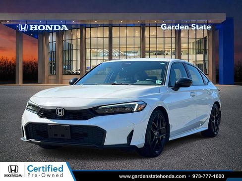 Used 2025 Honda Civic Sport image 1