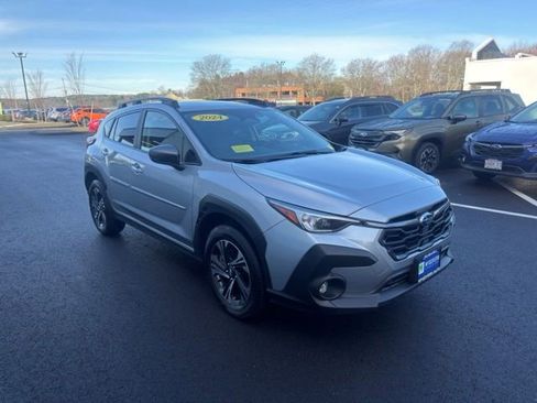 Used 2024 Subaru Crosstrek 2.0i Premium image 3