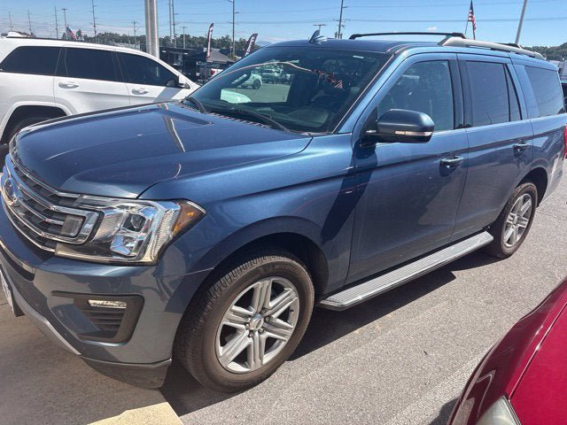 Certified 2020 Ford Expedition XLT w/ Equipment Group 202A RWD image 3