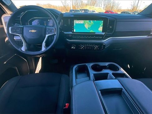 Used 2023 Chevrolet Silverado 1500 LT image 8