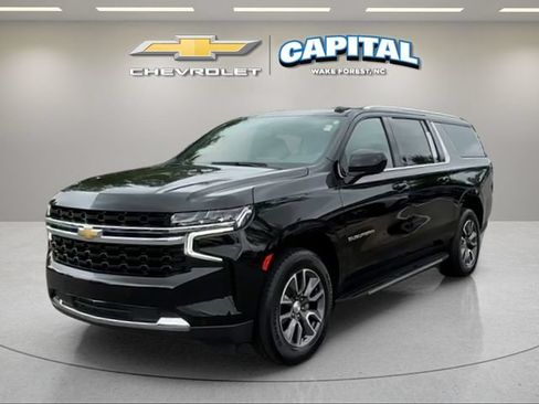 Used 2022 Chevrolet Suburban LS w/ Driver Alert Package AWD/4WD image 1