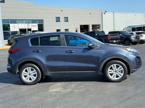 Used 2019 Kia Sportage LX AWD/4WD image 3