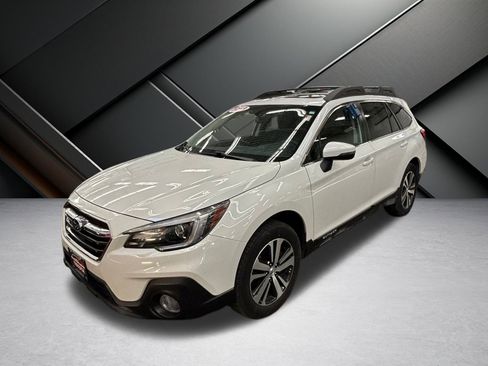 Used 2019 Subaru Outback 2.5i Limited image 4