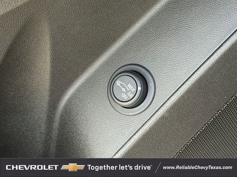 Used 2024 Chevrolet Equinox RS FWD image 29