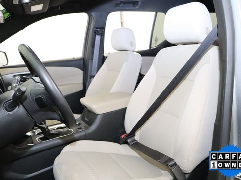 Used 2024 Chevrolet Traverse LT AWD/4WD image 23