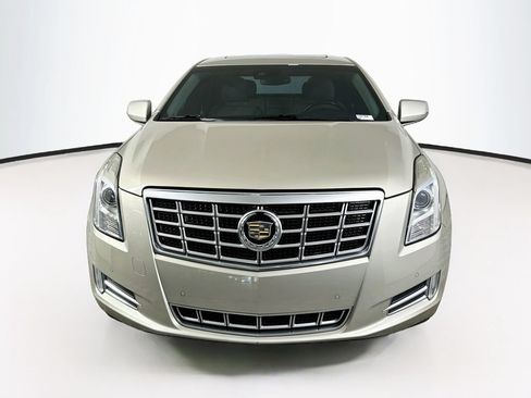 Used 2013 Cadillac XTS Luxury w/ Driver Awareness Package FWD image 5