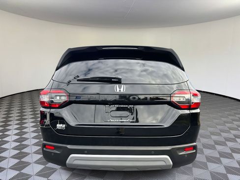 Certified 2025 Honda Pilot EX-L image 5