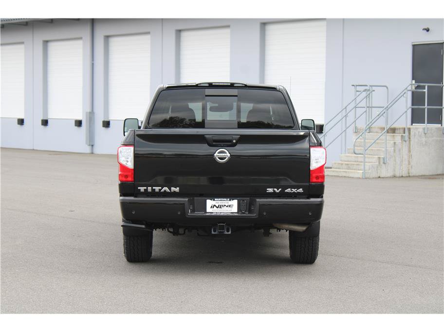 Used 2021 Nissan Titan SV w/ SV Convenience Package AWD/4WD image 3