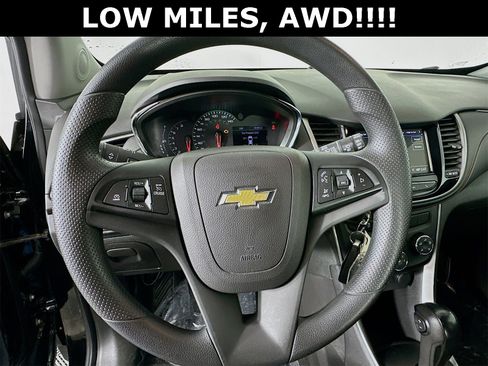 Used 2019 Chevrolet Trax LS w/ Tint and Cruise Package image 12