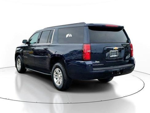 Used 2020 Chevrolet Suburban LT image 3