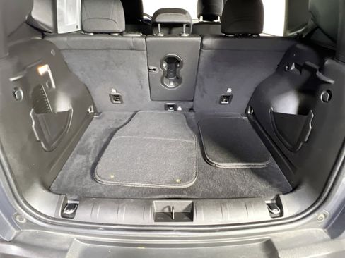 Used 2022 Jeep Renegade Altitude w/ Convenience Group image 25