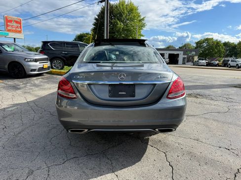 Used 2017 Mercedes-Benz C 300 4MATIC Sedan image 4