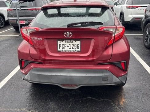 Used 2018 Toyota C-HR XLE FWD image 4