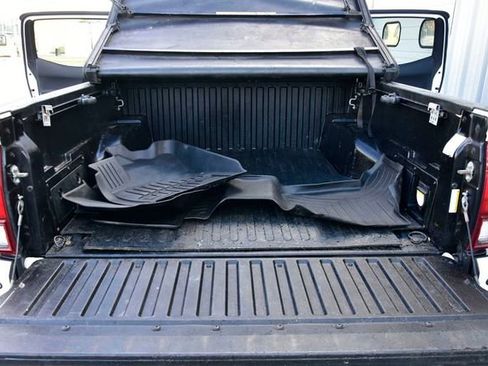 Used 2018 Toyota Tacoma TRD Off-Road image 30