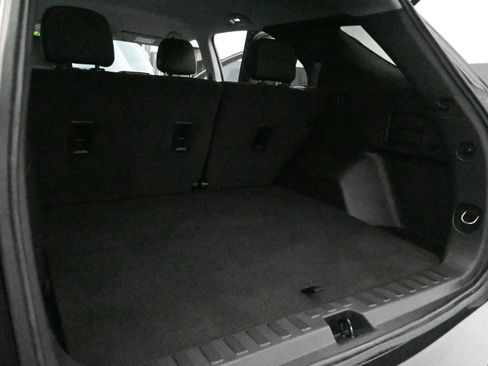 Used 2023 Chevrolet Equinox LT image 39