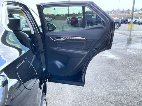 Certified 2023 Buick Envision Avenir image 17