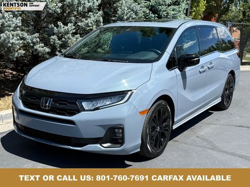 Used 2025 Honda Odyssey Sport-L image 3