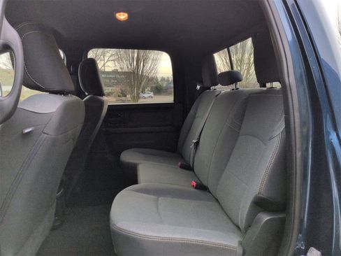 Used 2024 RAM 2500 Tradesman w/ Chrome Appearance Group image 18