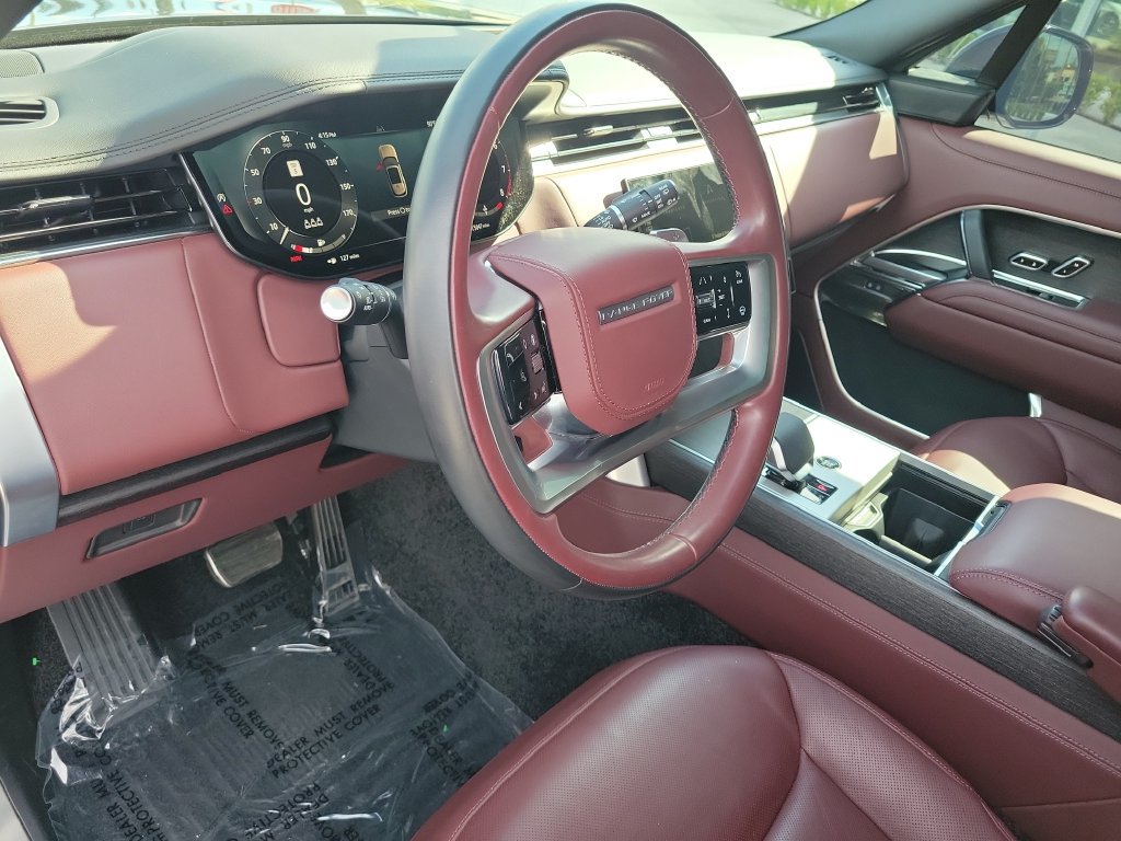 Certified 2025 Land Rover Range Rover SE AWD/4WD image 25
