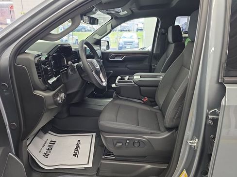 New 2026 GMC Sierra 1500 Elevation image 13