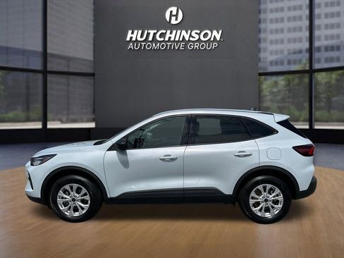 Used 2025 Ford Escape Active AWD/4WD image 4
