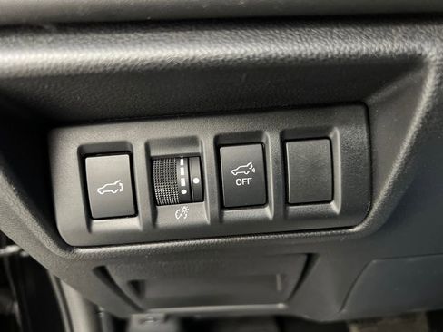 Used 2025 Subaru Outback Onyx Edition AWD/4WD image 42