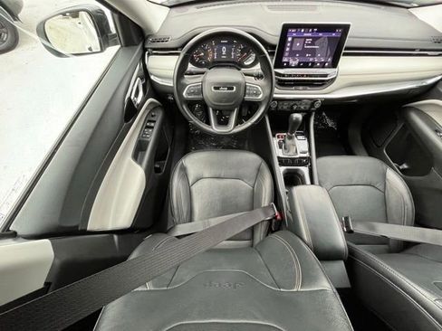 Used 2022 Jeep Compass Limited image 23