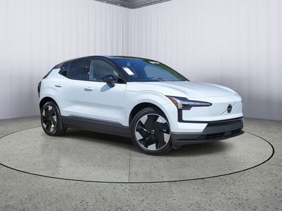 New 2025 Volvo EX30 Plus w/ Protection Package Premier