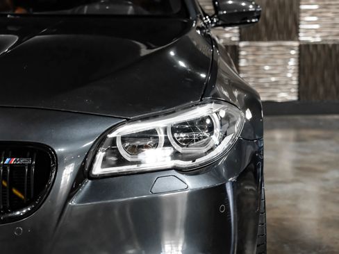 Used 2014 BMW M5 RWD image 53