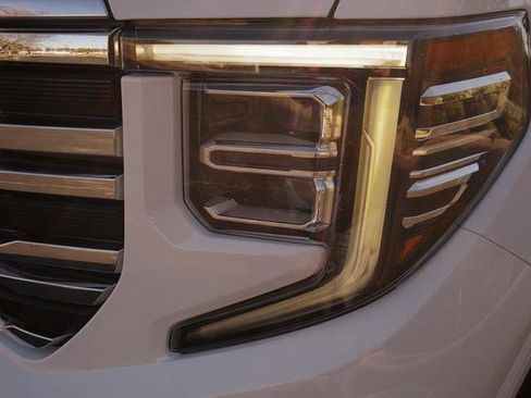 Used 2025 GMC Sierra 1500 SLT w/ SLT Premium Plus Package image 36