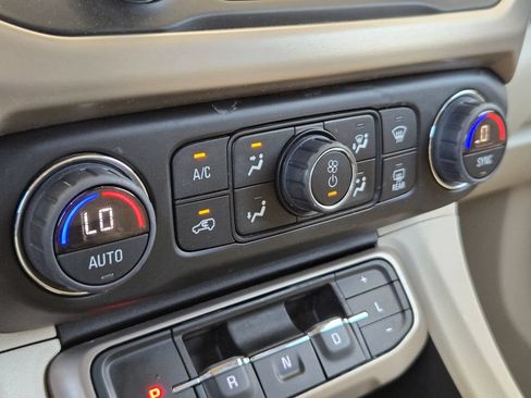 Used 2023 GMC Acadia Denali FWD image 19