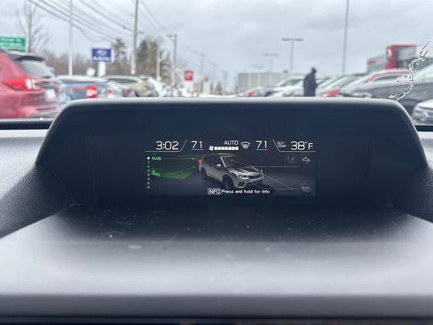 Used 2022 Subaru Forester Limited image 26