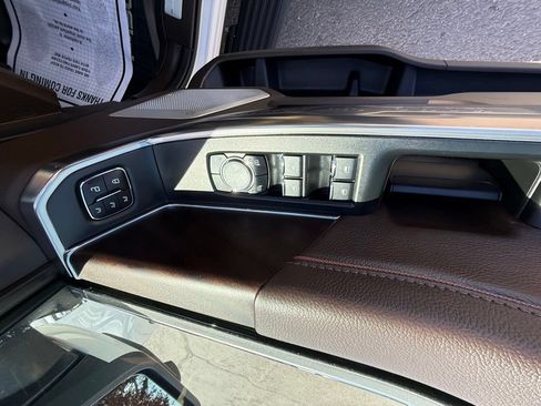 Used 2025 Ford F150 King Ranch AWD/4WD image 12