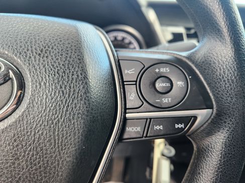 Used 2022 Toyota Camry LE image 15