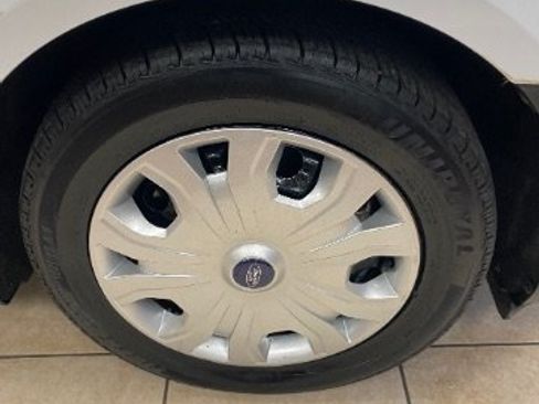 Used 2020 Ford Transit Connect XL FWD image 25