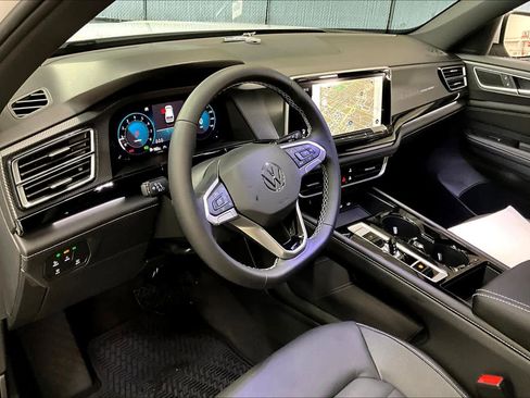 New 2026 Volkswagen Atlas Cross Sport SEL image 8