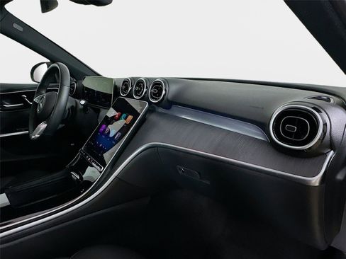 Certified 2025 Mercedes-Benz C 300 4MATIC Sedan image 38