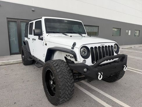 Used 2016 Jeep Wrangler Unlimited Sport w/ Connectivity Group AWD/4WD image 5