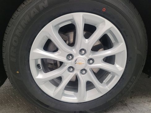 Used 2020 Chevrolet Equinox LT FWD image 31