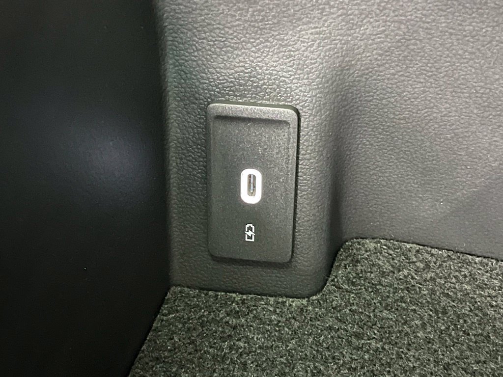 New 2026 Volkswagen Atlas Cross Sport SEL R-Line AWD/4WD image 18