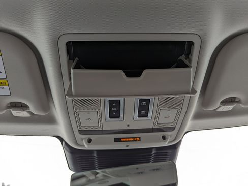 Used 2022 Land Rover Range Rover Evoque R-Dynamic S image 31