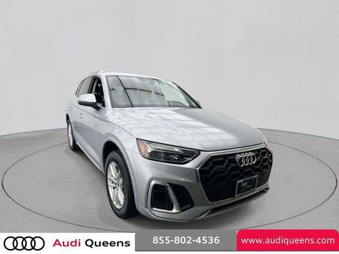 Certified 2023 Audi Q5 2.0T Premium w/ Convenience Package image 3