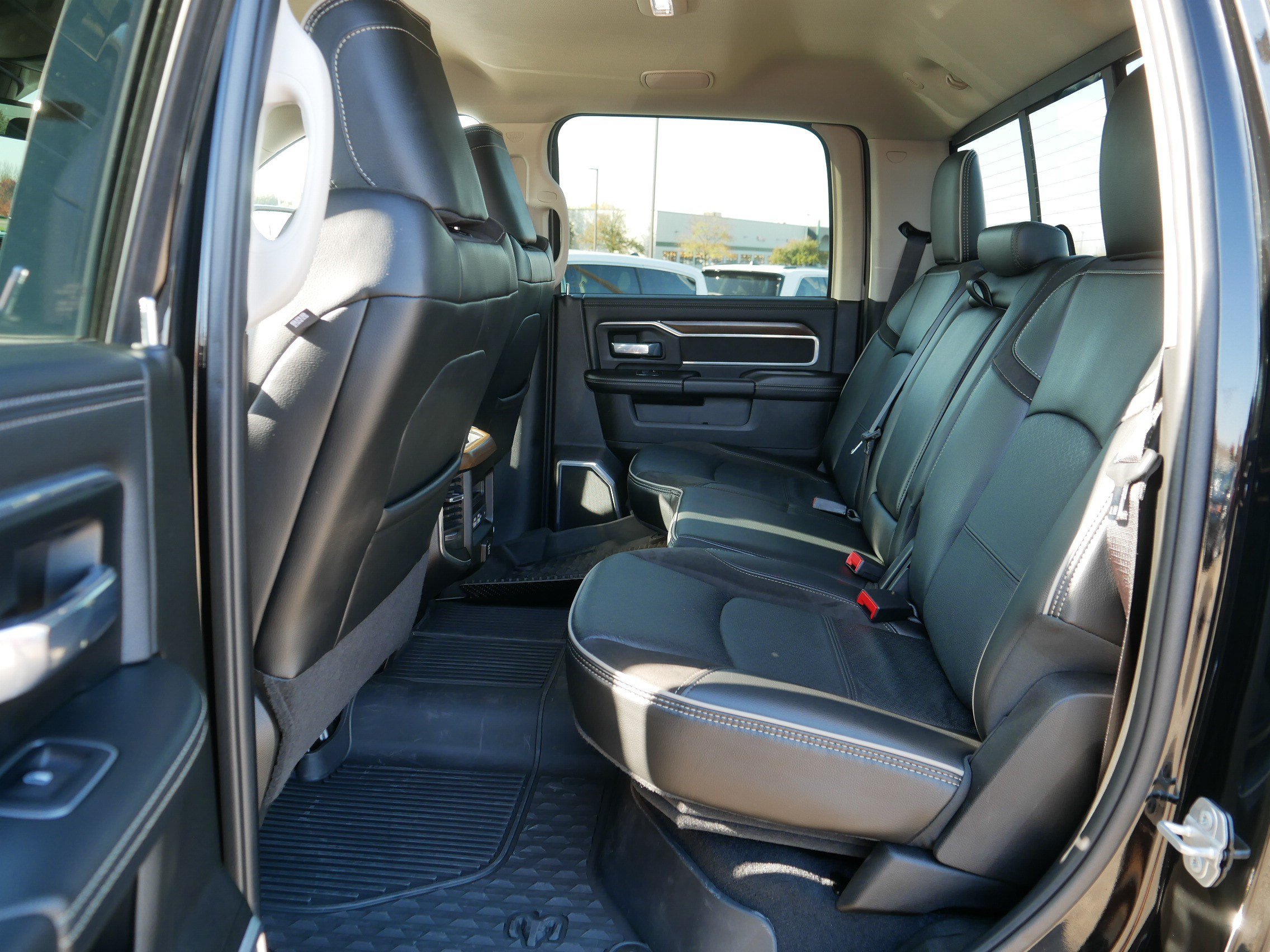 Used 2024 RAM 2500 Laramie w/ Safety Group AWD/4WD image 35