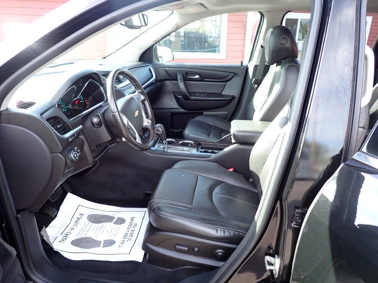 Used 2017 Chevrolet Traverse LT AWD/4WD image 7