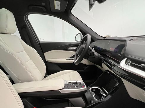 Used 2026 BMW X1 xDrive28i AWD/4WD image 7