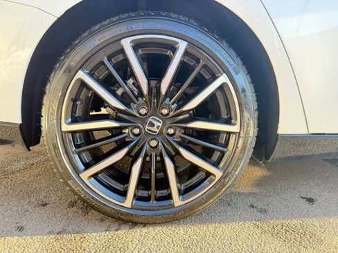 Used 2023 Honda Accord Touring image 29