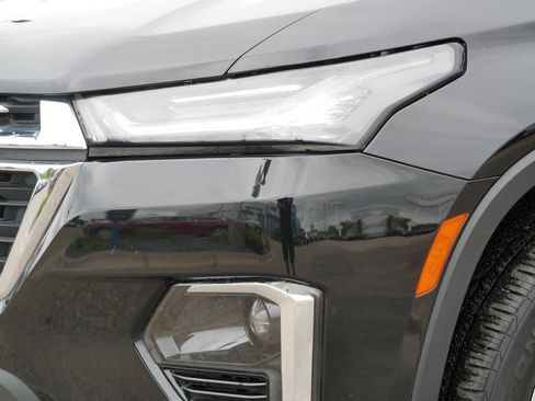 Used 2023 Chevrolet Traverse LT w/ LT Premium Package AWD/4WD image 16