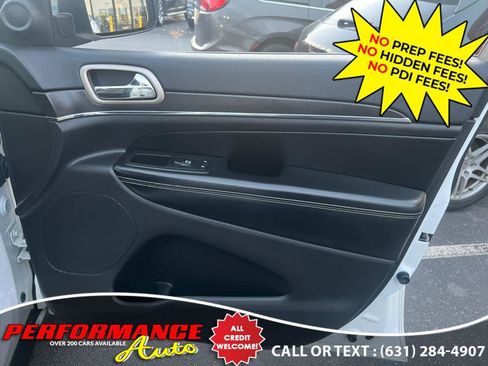 Used 2017 Jeep Grand Cherokee Limited w/ Luxury Group II image 30